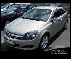 Parabrezza Opel Asta H GTC - 1