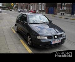 Parabrezza Seat Ibiza Cordoba 2 da 1999 a 2002