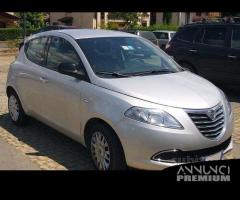 Parabrezza Lancia Ypsilon 3 (2011 in poi) - 1