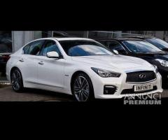 Parabrezza infiniti Q50 2013-