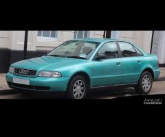 Parabrezza Audi A4 94-