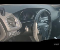 VOLVO V40 D2 2.0 120CV RICAMBI ORIGINALI USATI - 8