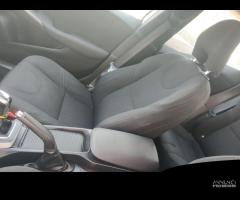 VOLVO V40 D2 2.0 120CV RICAMBI ORIGINALI USATI - 11