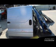 PORTIERA POSTERIORE DESTRA RENAULT Trafic Furgone