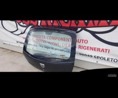 DACIA SANDERO STEPWAY PORTELLONE POSTERIORE