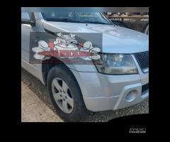 Suzuki grand vitara 1.9 ddis ricambi usati