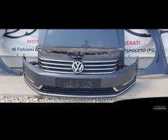 VOLKSWAGEN PASSAT B7 MUSATA PARAURTI FANALI XENO - 16