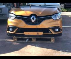 Renault scenic 2019 ricambi - 1