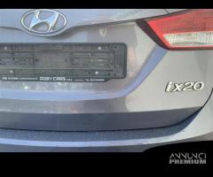 PORTELLONE POSTERIORE COMPLETO HYUNDAI iX20 Serie