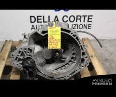 CAMBIO MANUALE COMPLETO OPEL Astra H Berlina Z17DT