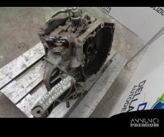 CAMBIO MANUALE COMPLETO OPEL Zafira B Diesel 1900