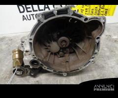 CAMBIO MANUALE COMPLETO FORD Fiesta 5Â° Serie Benz