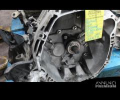 CAMBIO MANUALE COMPLETO RENAULT Clio Serie 7701477