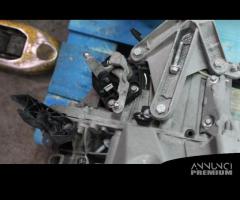 CAMBIO MANUALE COMPLETO RENAULT Clio Serie 7701477