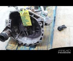 CAMBIO MANUALE COMPLETO TOYOTA Yaris Serie 2SZFE B