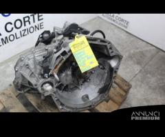 CAMBIO MANUALE COMPLETO RENAULT Megane III K9KJ8 D