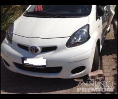 Toyota aygo 2012 ricambi - 4