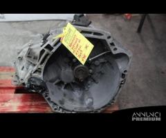 CAMBIO MANUALE COMPLETO RENAULT Megane III 3286500