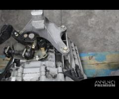 CAMBIO MANUALE COMPLETO FORD Focus Berlina 2Â° Ser