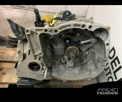 CAMBIO MANUALE COMPLETO RENAULT Clio Serie IV D4FD