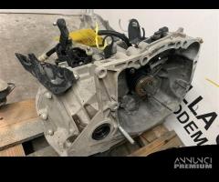 CAMBIO MANUALE COMPLETO RENAULT Clio Serie IV D4FD