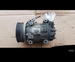 DACIA DUSTER COMPRESSORE CLIMA 926006229R - 2