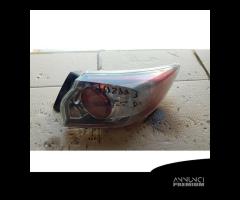 MAZDA 3 BL 2 SERIE FANALE STOP POSTERIORE DESTRO