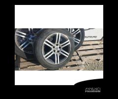 1x CERCHIO IN LEGA CON GOMMA LANCIA THEMA 18\"5X115 - 7