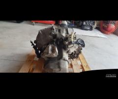 PEUGEOT 208 SCATOLA CAMBIO GEARBOX MANUALE HM01