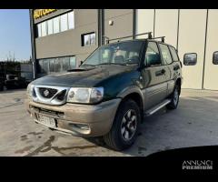 NISSAN TERRANO per ricambi usati TD27 - 3