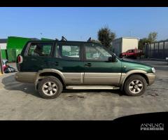 NISSAN TERRANO per ricambi usati TD27 - 8