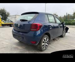 DACIA SANDERO per ricambi usati B4DB4 - 7