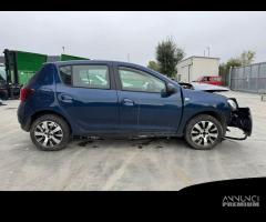 DACIA SANDERO per ricambi usati B4DB4 - 8