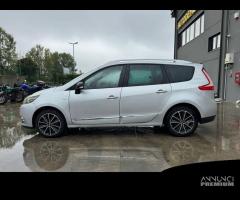 RENAULT MEGANE SCENIC per ricambi usati R9MA4