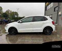 VOLKSWAGEN POLO  6R per ricambi usati CJZ