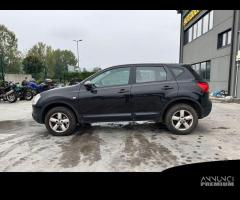 NISSAN QASHQAI J 10 per ricambi usati M9R