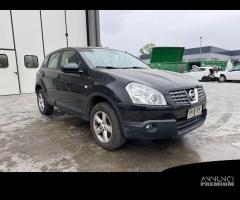 NISSAN QASHQAI J 10 per ricambi usati M9R - 9