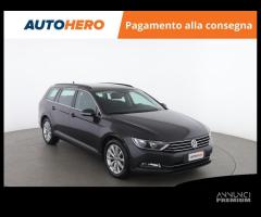 VOLKSWAGEN Passat Variant MD82884 - 6