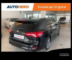 FORD Focus LH51896