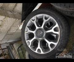 4 Cerchi da 17 per Fiat 500L.X. Più gomme in rega