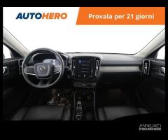 VOLVO XC40 HT60714 - 8