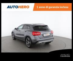 MERCEDES-BENZ GLA 180 PH65748