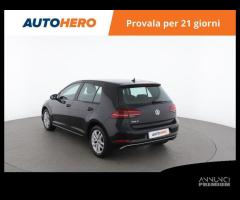 VOLKSWAGEN Golf CS88642