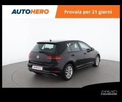 VOLKSWAGEN Golf CS88642