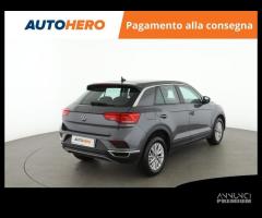 VOLKSWAGEN T-Roc DF45300