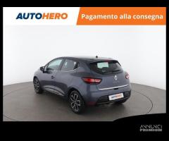 RENAULT Clio HT97034