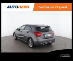 MERCEDES-BENZ A 180 UM51507 - 4