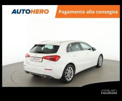 MERCEDES-BENZ A 220 AE63630