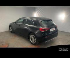 MERCEDES-BENZ A 180 LV85516