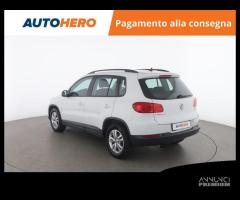 VOLKSWAGEN Tiguan HD86861